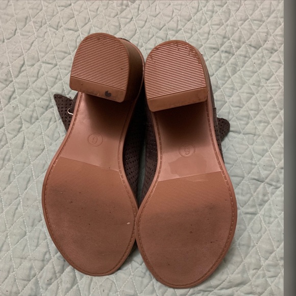 Open Toe - Picture 2 of 2